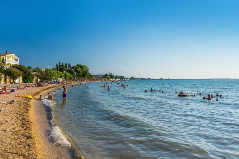 Apartment Nin - Vrsi At The Beach 외부 사진
